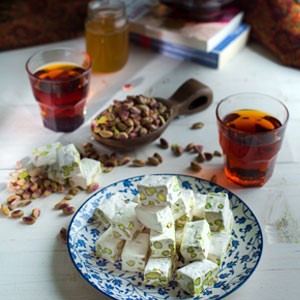 گز، یکی از خوشمزه ترین شیرینی جات ایرانی