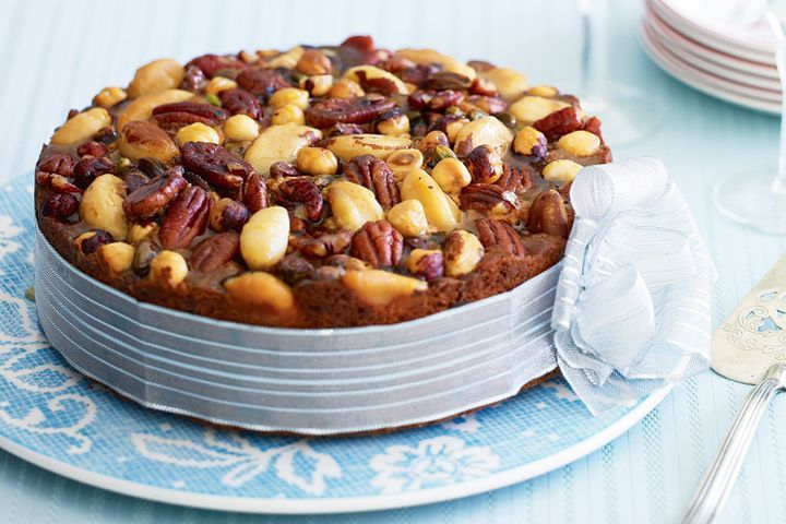 طرز تهیه کیک آجیلی مخلوط 