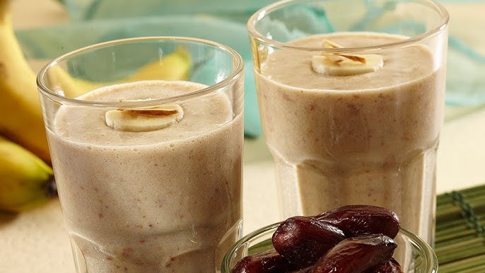 اسموتی خرما، گردو و موز -نوشیدنی خنک تابستانی
