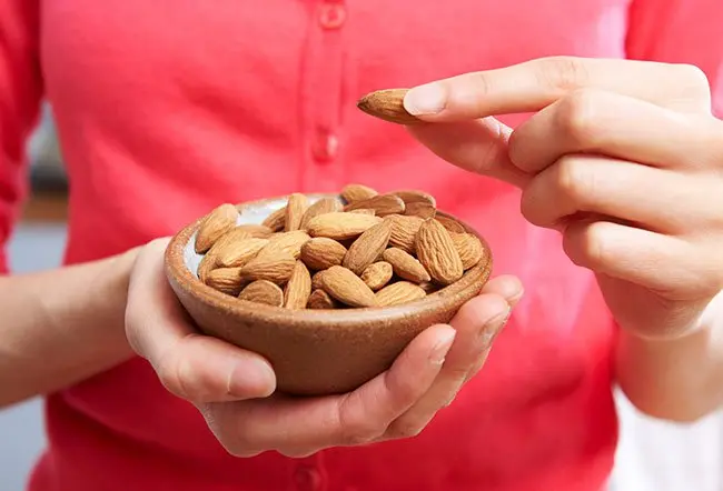 بهترین آجیل برای لاغری