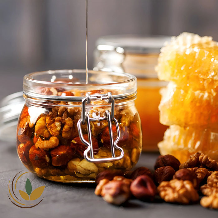 خواص گردو با عسل بررسی کامل برای زنان، مردان و کودکان