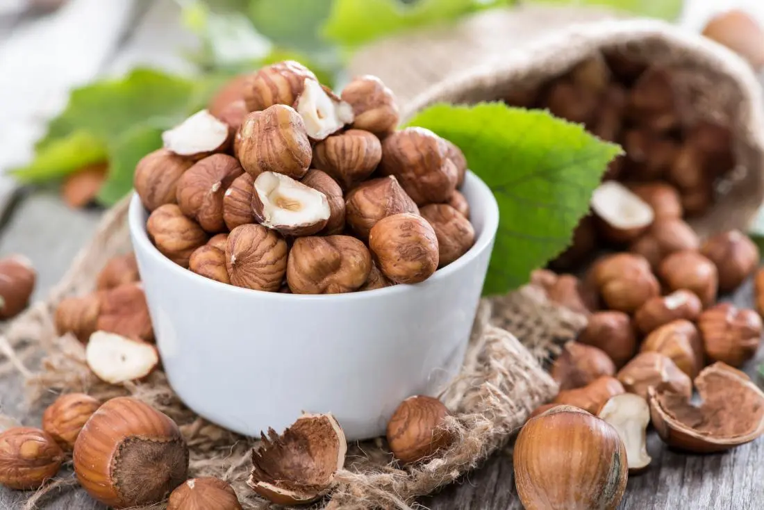 ارزش غذایی فندق خام