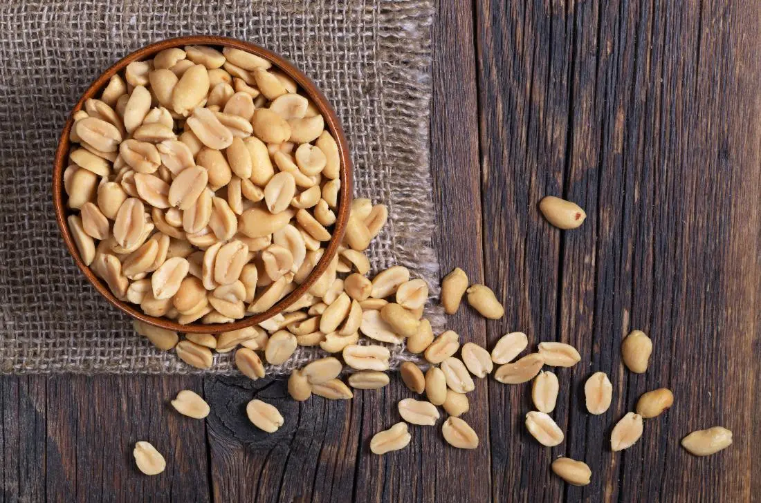 بادام زمینی؛ منبع اقتصادی انرژی و ویتامین‌ها
