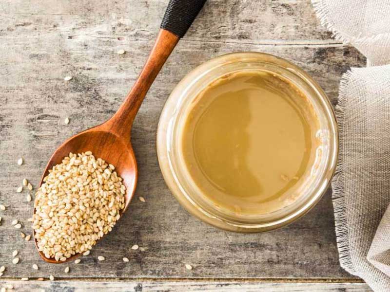 کنجد و ارده؛ غذای کامل برای تقویت استخوان سالمندان